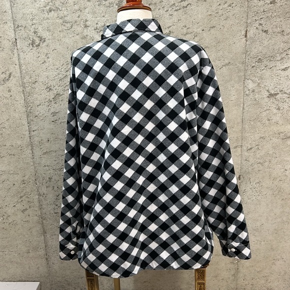 XXL black and white soft flannel button down shirt - Picture 3 of 11